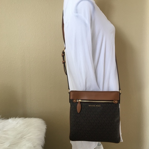 Michael Kors Bags Last One Michael Kors Connie Crossbody Bag Poshmark